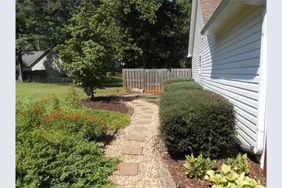 209 Pebble Creek Drive, McDonough, GA 30253 - Photo 19