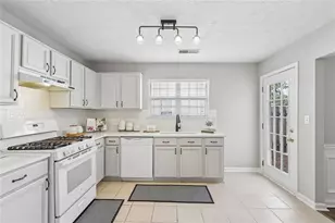 2375 Ashton Dr, Roswell, GA 30076 - Photo 13
