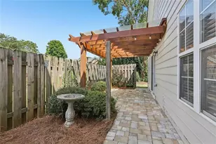 2375 Ashton Dr, Roswell, GA 30076 - Photo 7