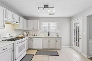 2375 Ashton Dr, Roswell, GA 30076 - Photo 13