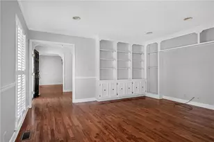 2210 E Doublegate Dr, Albany, GA 31721 - Photo 11