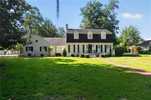 2210 E Doublegate Dr, Albany, GA 31721 - Photo 1