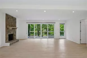 5132 Willow Point Pkwy, Marietta, GA 30068 - Photo 3