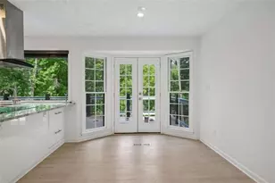 5132 Willow Point Pkwy, Marietta, GA 30068 - Photo 9