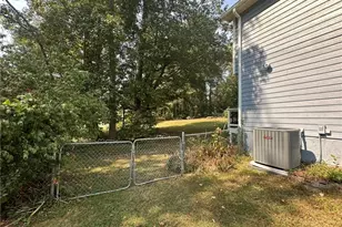 1763 Shadybrook Ct, Lawrenceville, GA 30043 - Photo 33