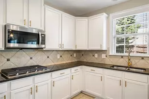 3676 Bridge Walk Dr, Lawrenceville, GA 30044 - Photo 5