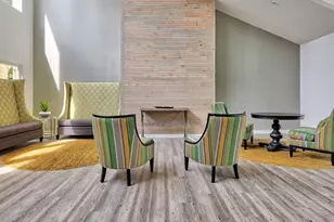 8601 Roberts Dr, Sandy Springs, GA 30350 - Photo 29