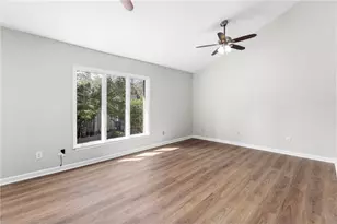 15 Ivy Square Northeast, Atlanta, GA 30342 - Photo 21