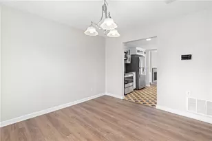 15 Ivy Square Northeast, Atlanta, GA 30342 - Photo 5