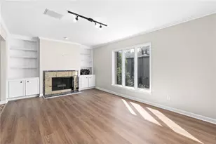 15 Ivy Square Northeast, Atlanta, GA 30342 - Photo 15