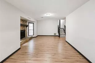 1758 Eric Cir, Lawrenceville, GA 30043 - Photo 3