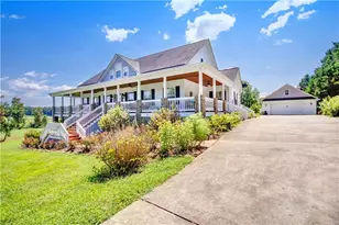 2011 Lothridge Rd, Cleveland, GA 30528 - Photo 3