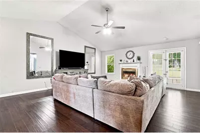 300 Leigh Kay Drive, Lawrenceville, GA 30046 - Photo 11