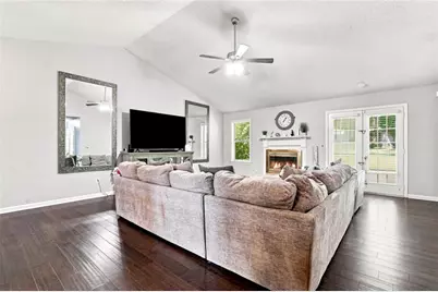 300 Leigh Kay Drive, Lawrenceville, GA 30046 - Photo 11