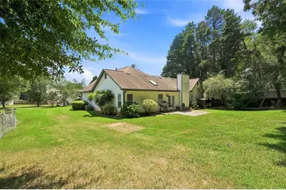 300 Leigh Kay Drive, Lawrenceville, GA 30046 - Photo 37