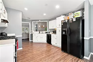 300 Leigh Kay Dr, Lawrenceville, GA 30046 - Photo 17