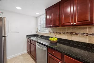 6900 Roswell Rd, Sandy Springs, GA 30328 - Photo 17