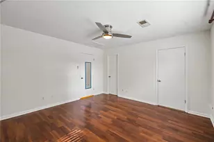 6900 Roswell Rd, Sandy Springs, GA 30328 - Photo 13