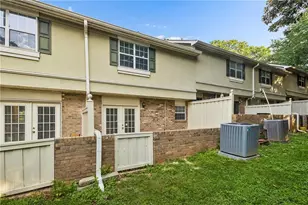 6900 Roswell Rd, Sandy Springs, GA 30328 - Photo 23