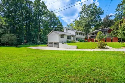 5599 Bend Creek Road, Atlanta, GA 30338 - Photo 47