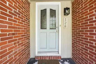 128 Dickson Ct, Marietta, GA 30066 - Photo 5