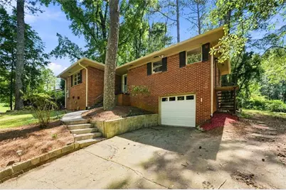 128 Dickson Court, Marietta, GA 30066 - Photo 1