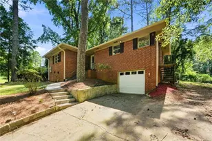 128 Dickson Ct, Marietta, GA 30066 - Photo 1