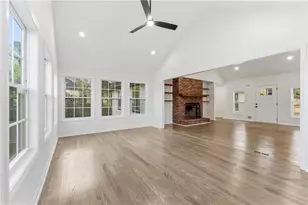 1715 Crestline Dr NE, Atlanta, GA 30345 - Photo 9