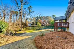 1715 Crestline Dr NE, Atlanta, GA 30345 - Photo 29