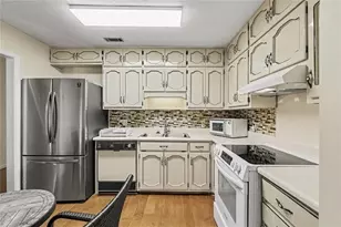 7107 Forest Ln, Union City, GA 30291 - Photo 11