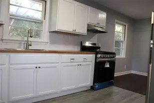 5565 Cypress Dr, Forest Park, GA 30297 - Photo 9