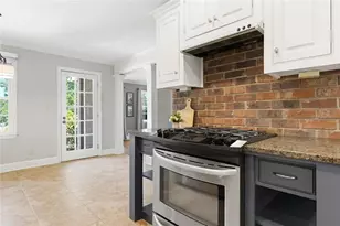 241 Angla Dr SE, Smyrna, GA 30082 - Photo 17