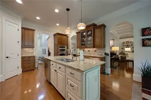 230 Wisteria Cir, Roswell, GA 30076 - Photo 11