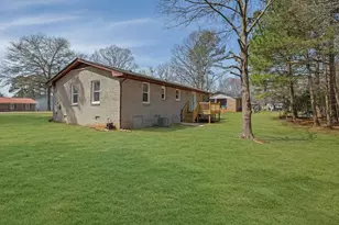 2030 Euclid St, Statham, GA 30666 - Photo 5