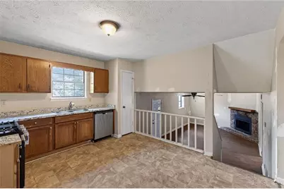 6077 Cherokee Valley Lane, Lithonia, GA 30058 - Photo 13