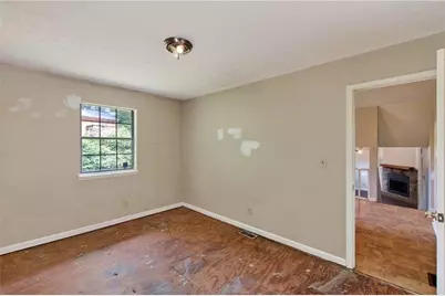 6077 Cherokee Valley Lane, Lithonia, GA 30058 - Photo 9