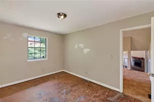 6077 Cherokee Valley Terrace, Lithonia, GA 30058 - Photo 9