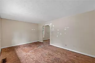 6077 Cherokee Valley Terrace, Lithonia, GA 30058 - Photo 5