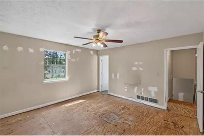 6077 Cherokee Valley Lane, Lithonia, GA 30058 - Photo 35