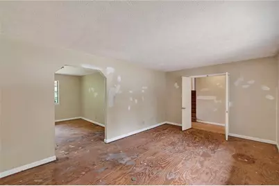 6077 Cherokee Valley Lane, Lithonia, GA 30058 - Photo 7
