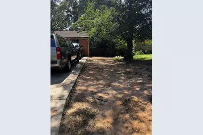 301 Essex Drive, Jonesboro, GA 30238 - Photo 3