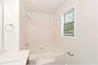 664 Wallington Way, Lawrenceville, GA 30046 - Photo 11