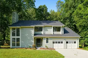 5369 Kelleys Creek Dr, Stone Mountain, GA 30088 - Photo 1