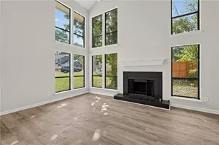 5369 Kelleys Creek Dr, Stone Mountain, GA 30088 - Photo 5