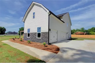 23 Woodland Road, Covington, GA 30016 - Photo 3
