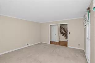 110 Jade Cove Cir, Roswell, GA 30075 - Photo 7