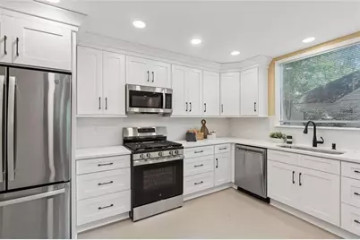805 Holmes Street NW, Atlanta, GA 30318 - Photo 17