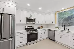 805 Holmes St NW, Atlanta, GA 30318 - Photo 17