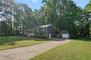 167 Hardy Cir, Dallas, GA 30157 - Photo 3