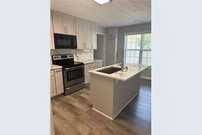 310 Windermere Drive, Loganville, GA 30052 - Photo 9